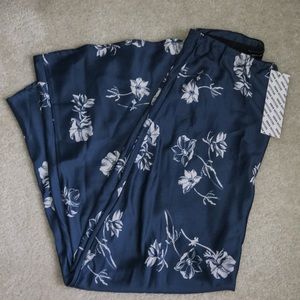 URBAN OUTFITTERS SKIRT